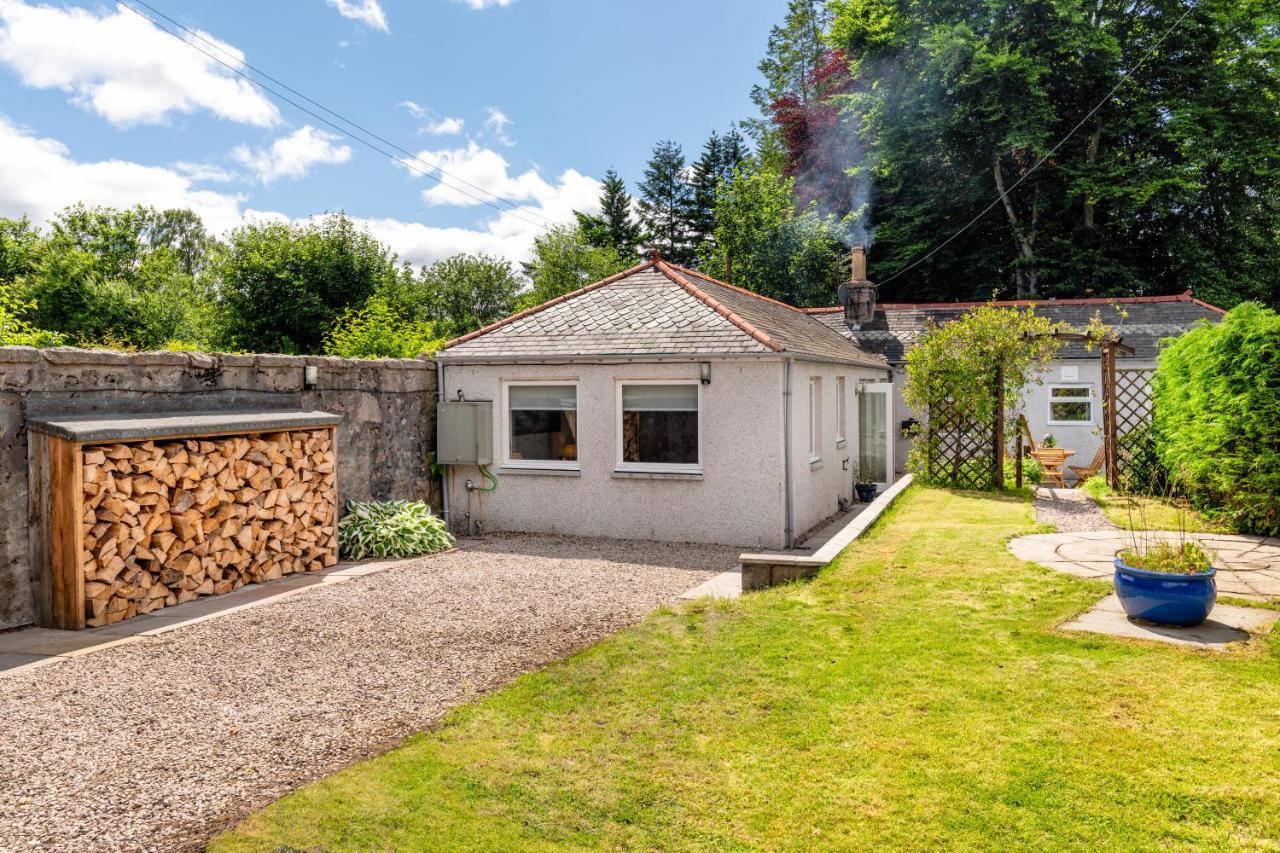 Dormie Cottage, Lovely Bright And Spacious Bungalow With Wood Fire Ballater Exterior foto