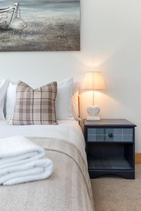 Dormie Cottage, Lovely Bright And Spacious Bungalow With Wood Fire Ballater Exterior foto